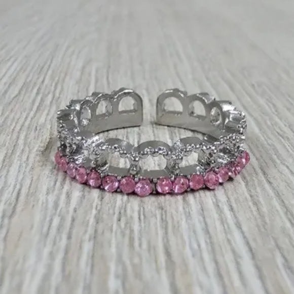 Ring - Picture 1 of 4